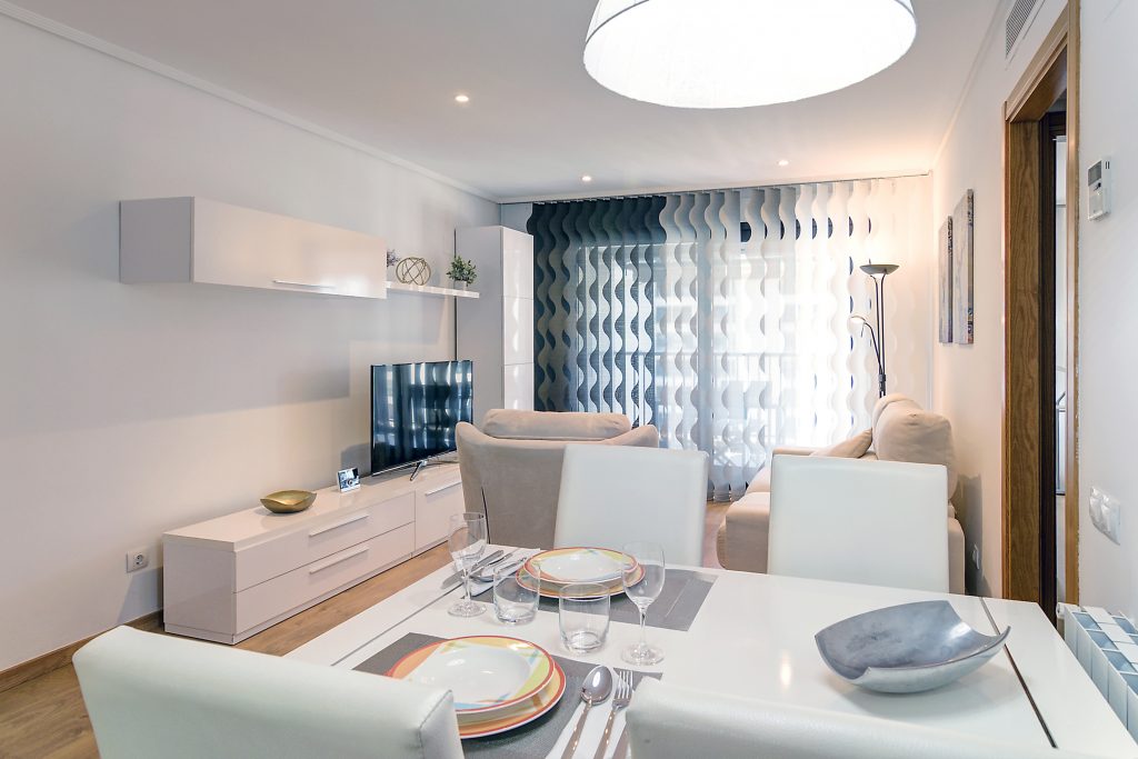 Living room and dining area in holiday apartment in Patacona Beach Valencia