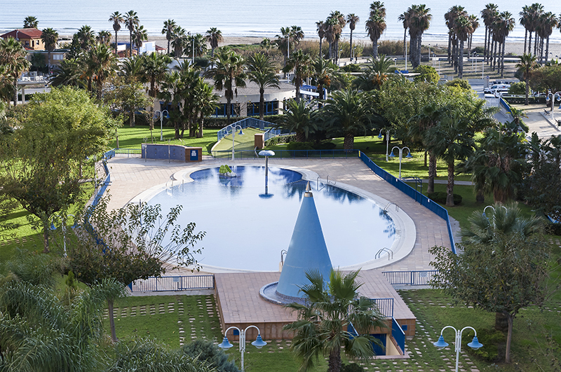 Outdoor swimming pool with Mediterranean Sea views at Patacona Beach Apartment 2, Valencia